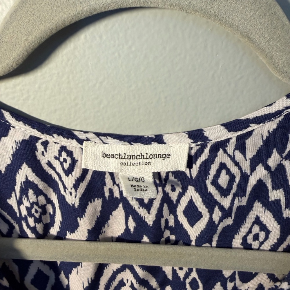 beachlunchlounge Blue and White Patterned Long Sleeve Dress - Picture 2 of 4